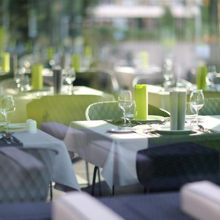 Székesfehérvár Best Western Plus Lakeside Hotel מראה חיצוני תמונה