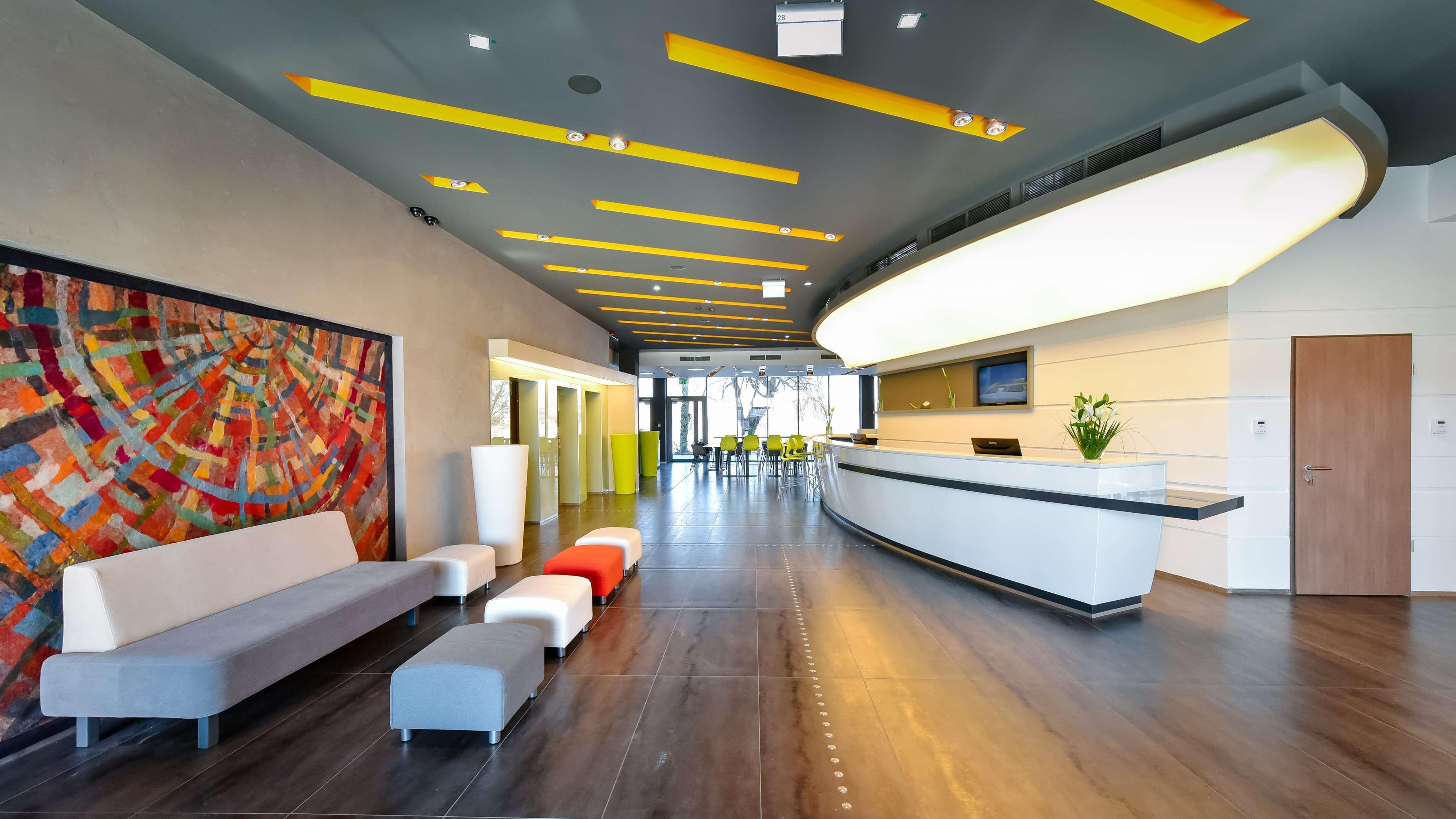 Székesfehérvár Best Western Plus Lakeside Hotel מראה חיצוני תמונה