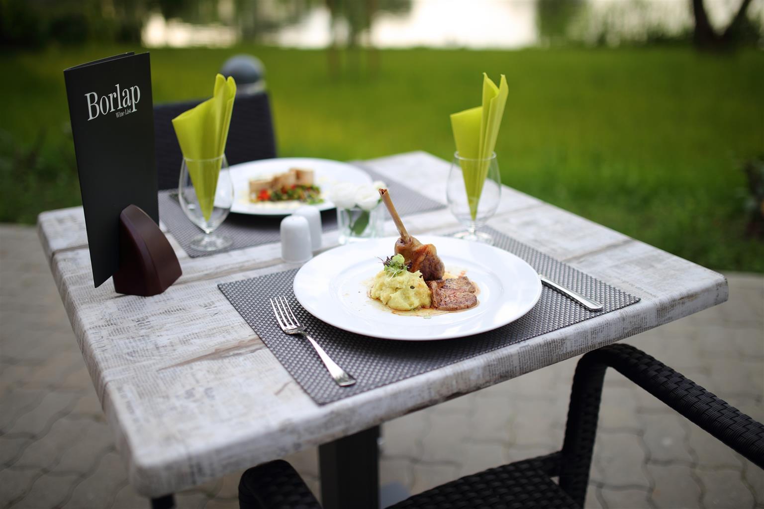 Székesfehérvár Best Western Plus Lakeside Hotel מראה חיצוני תמונה