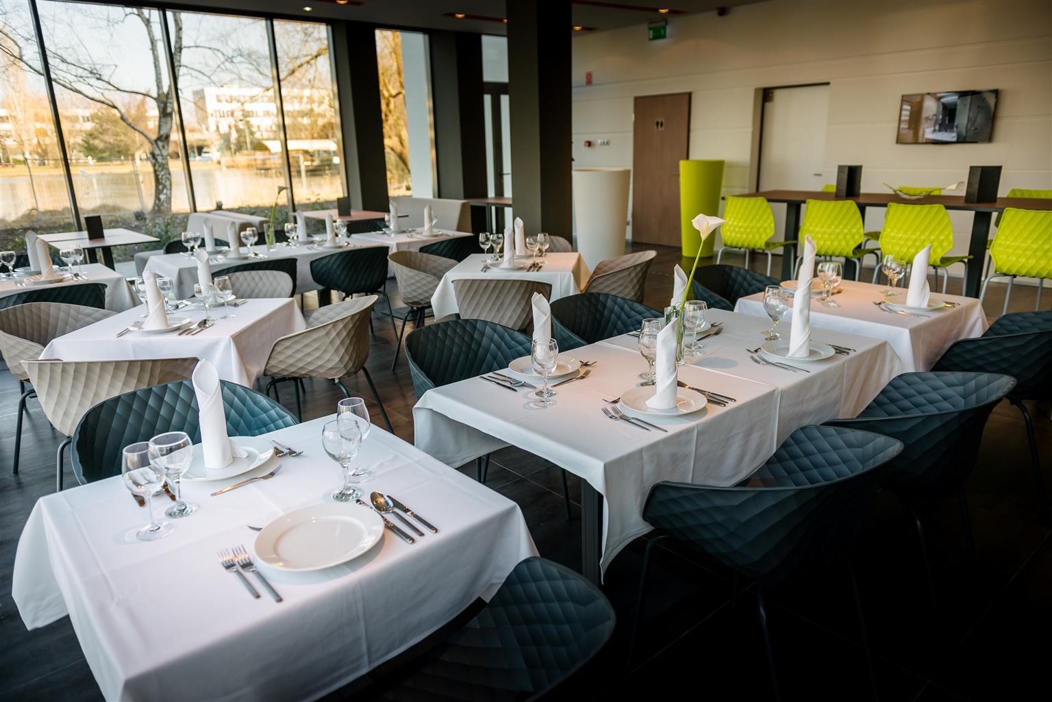 Székesfehérvár Best Western Plus Lakeside Hotel מראה חיצוני תמונה
