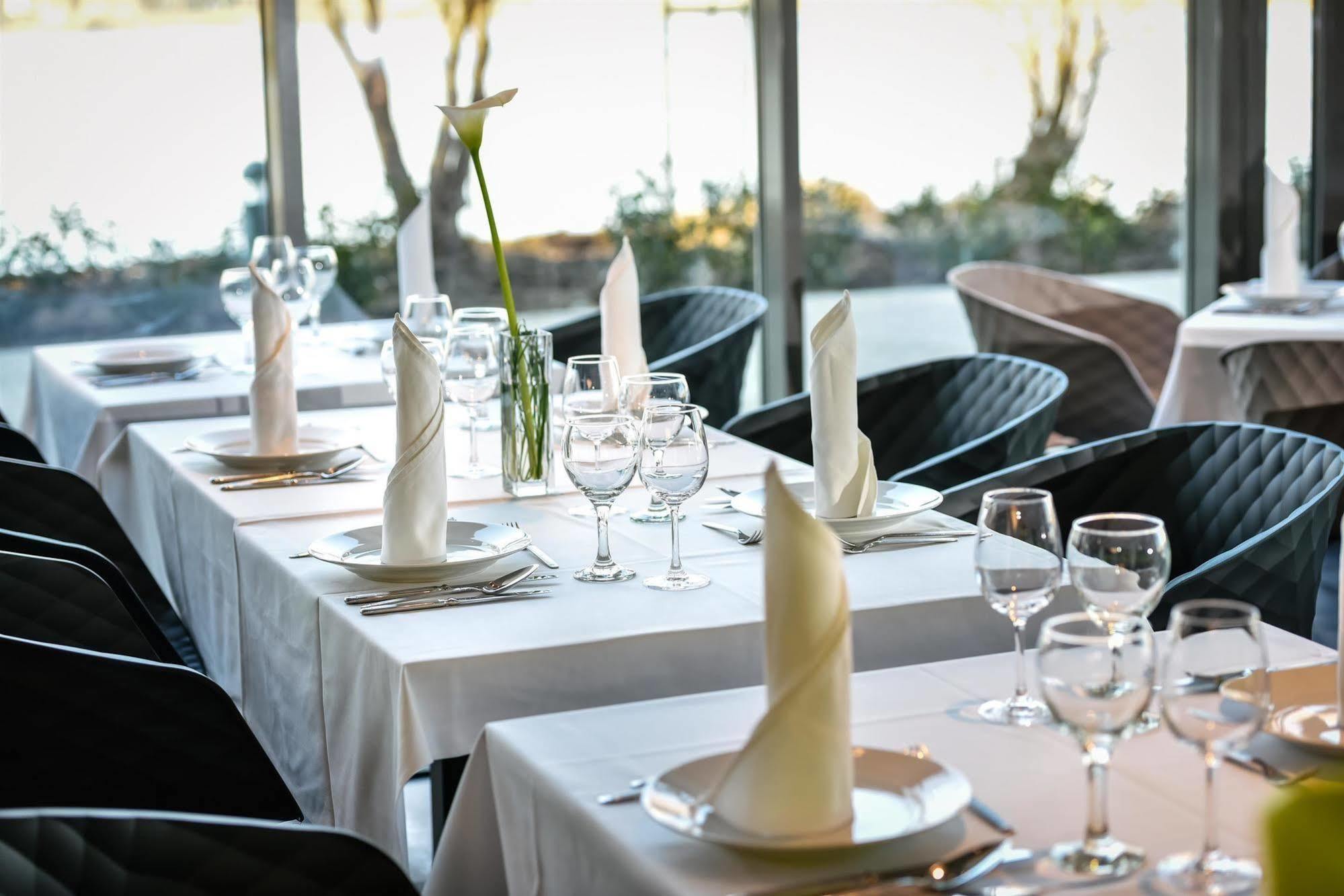 Székesfehérvár Best Western Plus Lakeside Hotel מראה חיצוני תמונה